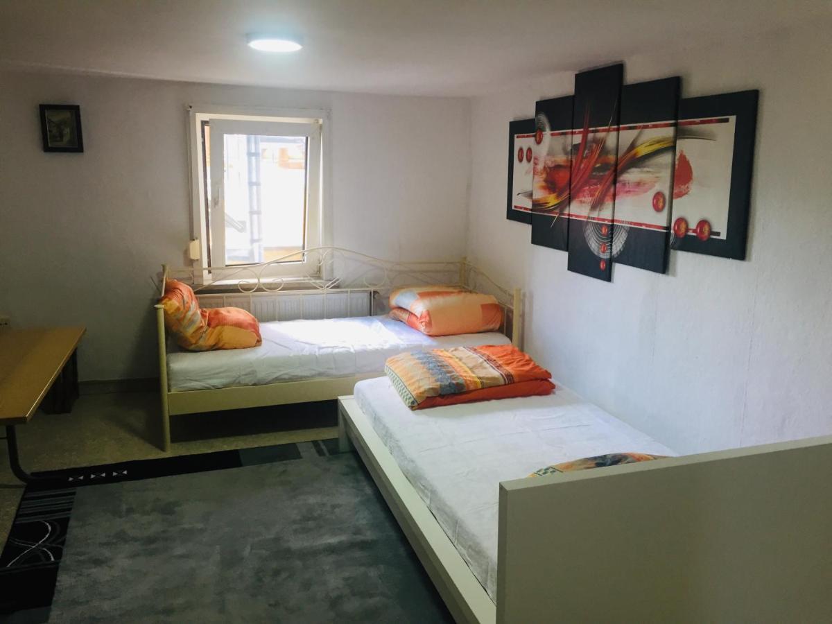 Monteurwohnung, 2 Zimmer, Kueche,Bad Staufenberg  Экстерьер фото